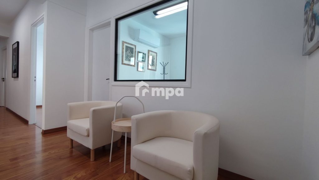 12m² Office for Rent in Nicosia District
