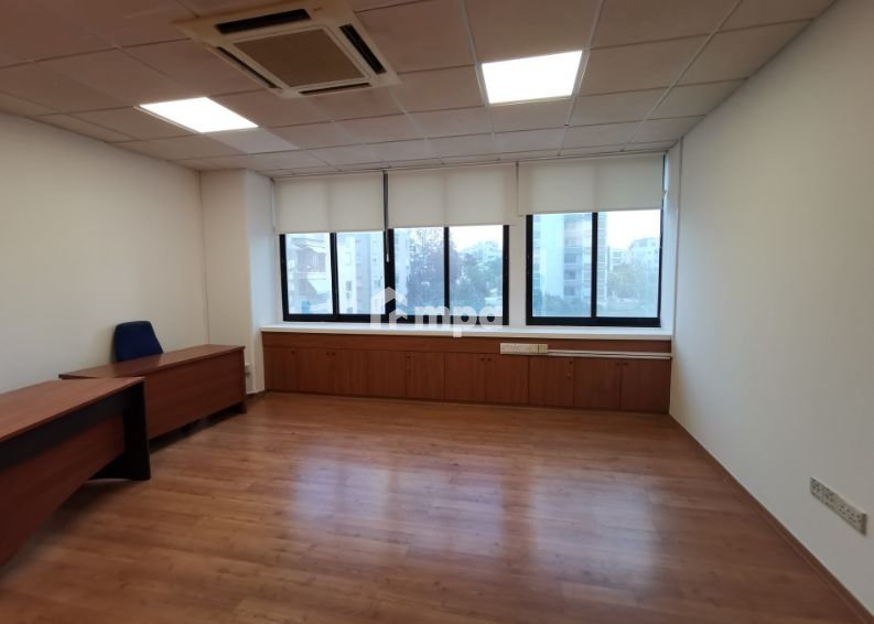 75m² Office for Rent in Agioi Omologites, Nicosia District