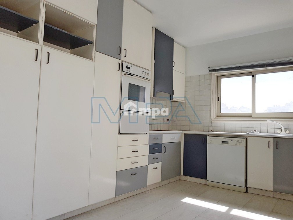 4 Bedroom Apartment for Sale in Nicosia District