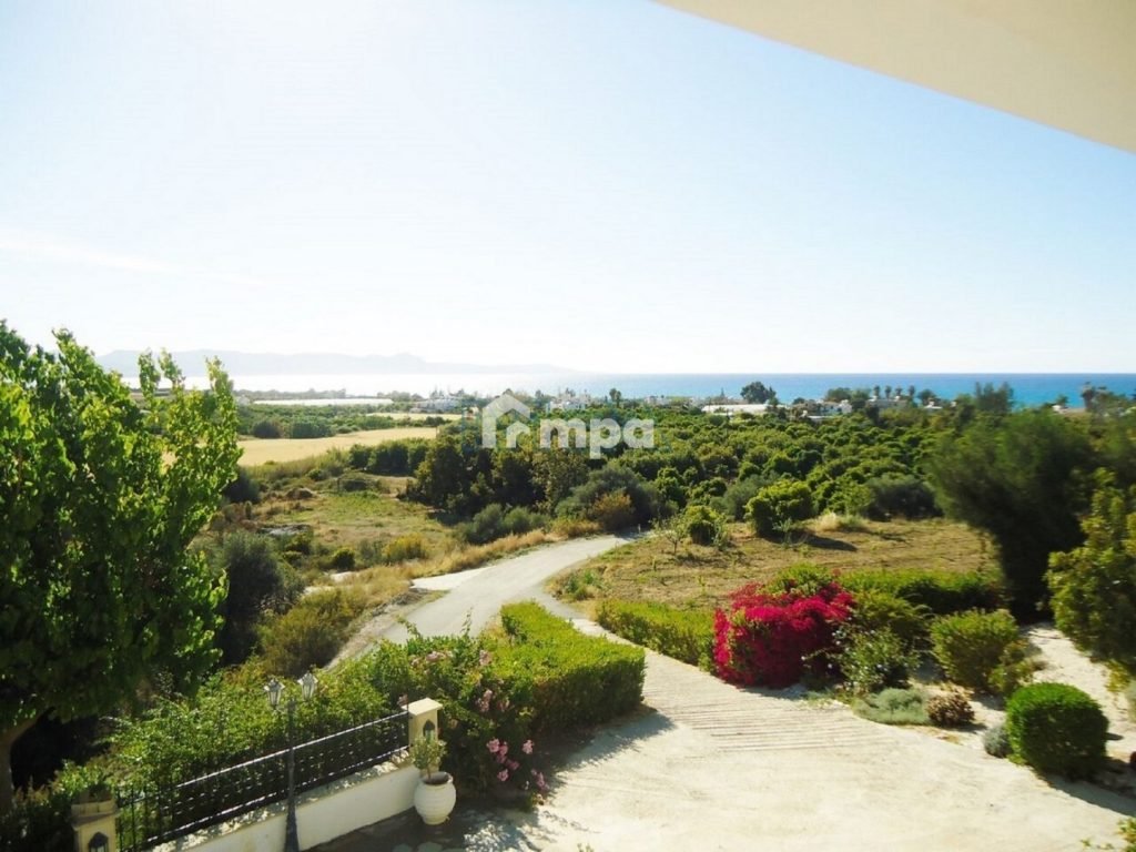 4 Bedroom House for Sale in Argaka, Paphos District