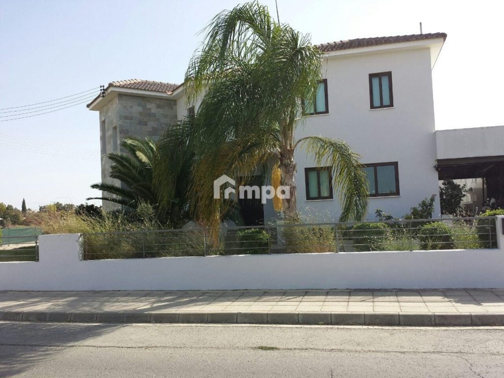 4 Bedroom House for Sale in Psimolofou, Nicosia District