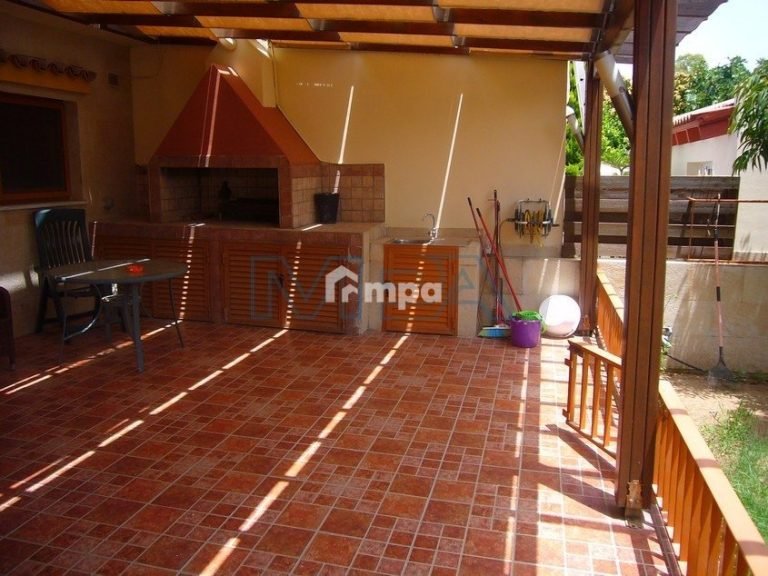 4 Bedroom House for Sale in Strovolos, Nicosia District