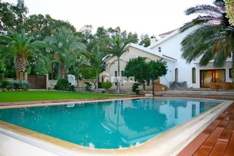 5 Bedroom House for Sale in Nicosia District