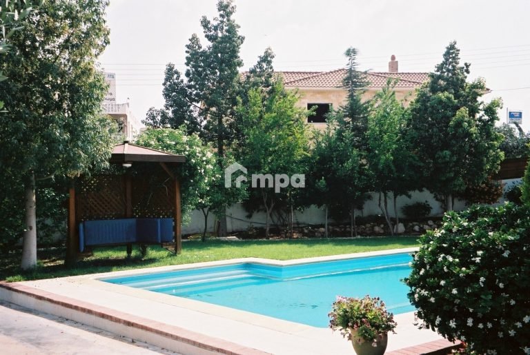 5 Bedroom House for Sale in Nicosia District