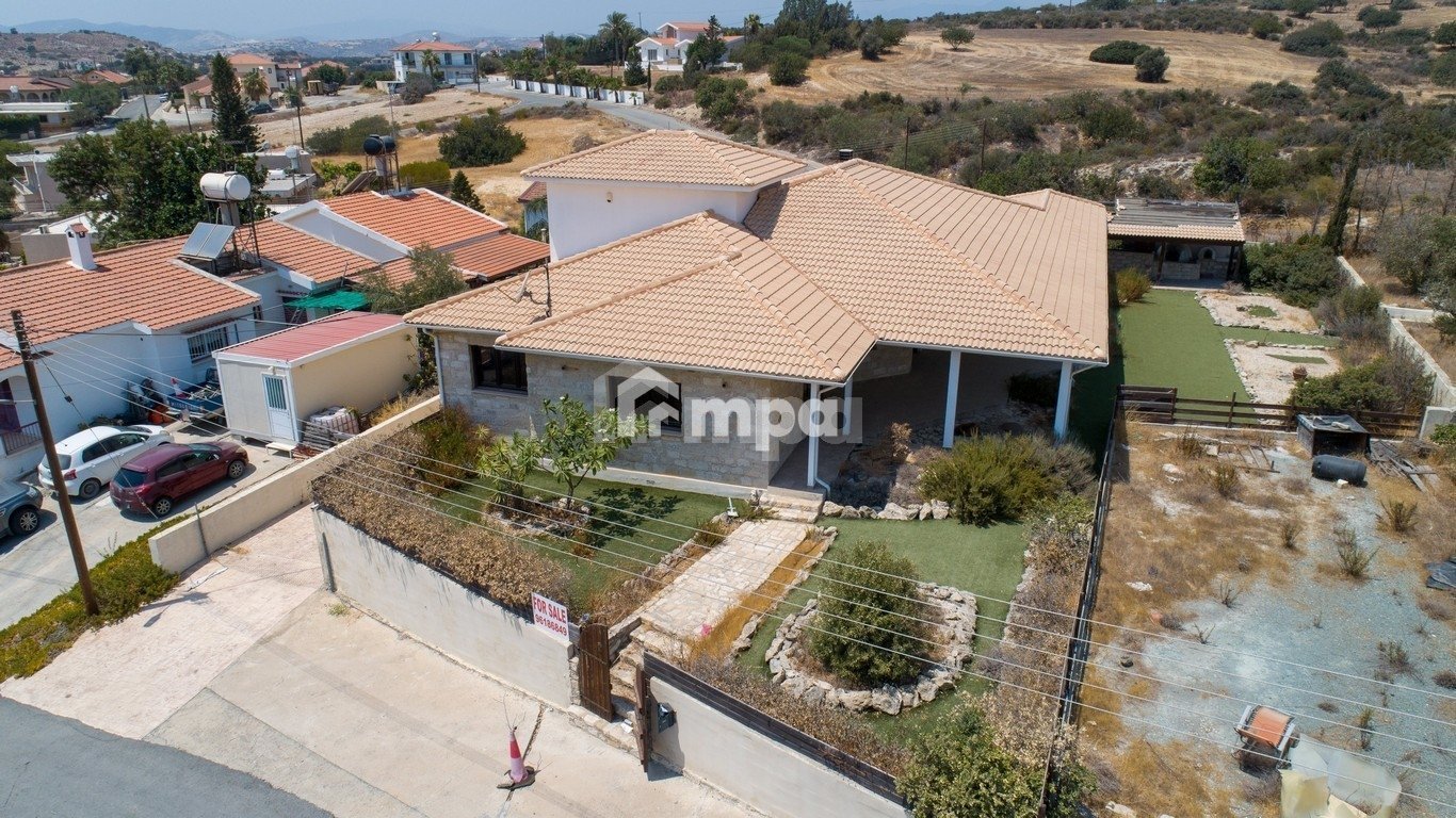 4 Bedroom House for Sale in Maroni, Larnaca District