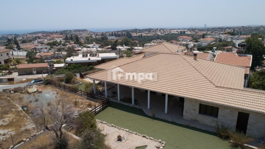 4 Bedroom House for Sale in Maroni, Larnaca District