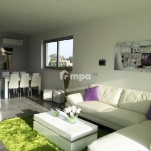 2 Bedroom Apartment for Sale in Agioi Omologites, Nicosia District