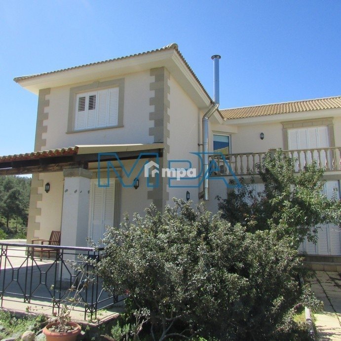 5 Bedroom House for Sale in Kalo Chorio, Nicosia District