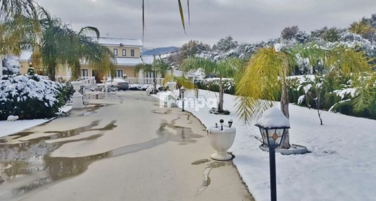 3 Bedroom House for Sale in Korakou, Nicosia District