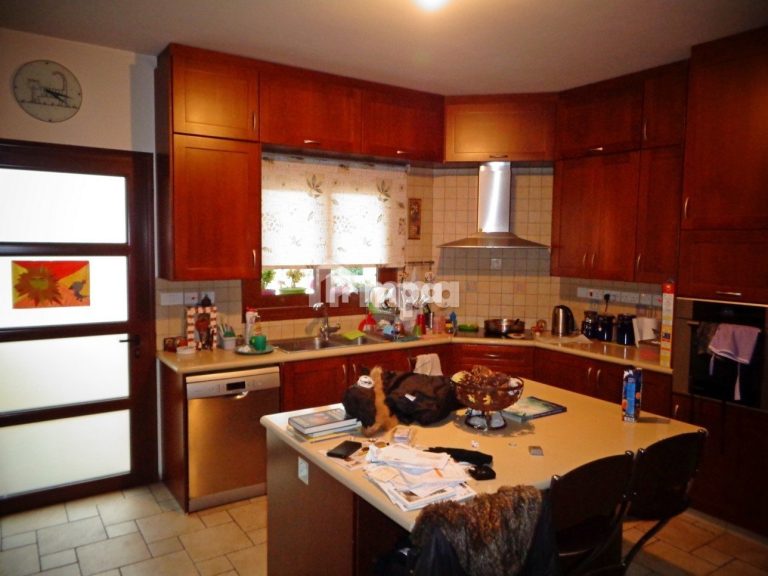 Cheap Houses and Villas for Sale Nicosia up to 600000 euro