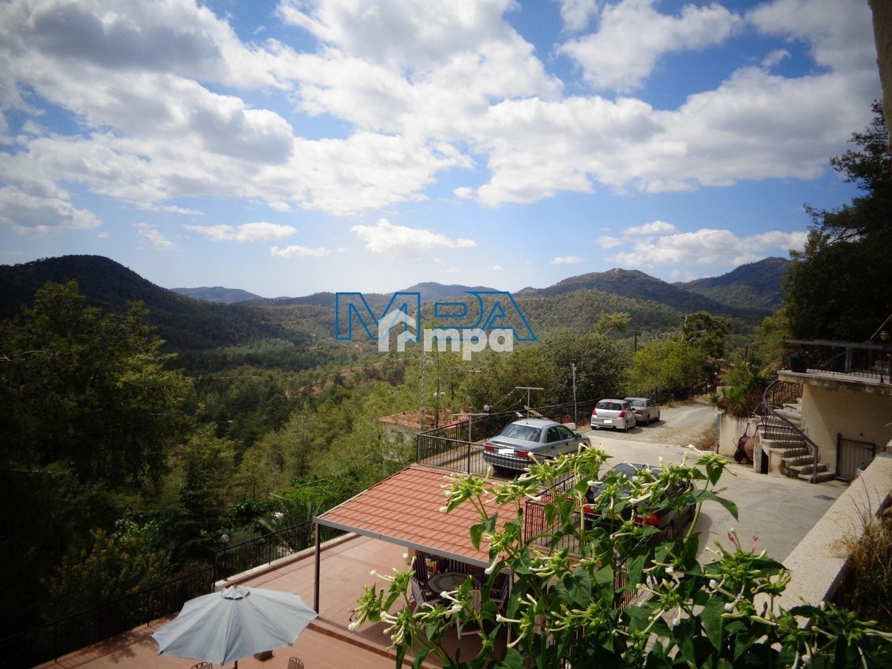 6+ Bedroom House for Sale in Kapedes, Nicosia District