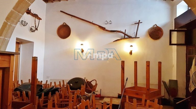 3 Bedroom House for Sale in Agioi Omologites, Nicosia District