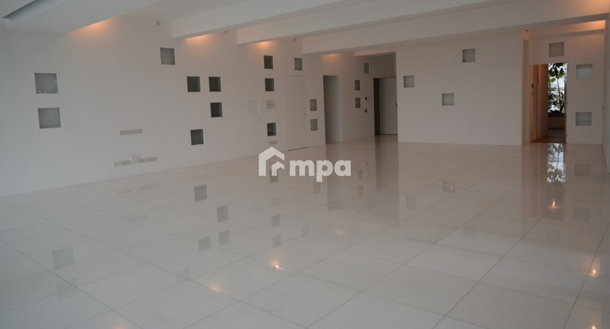 4 Bedroom Apartment for Sale in Nicosia District