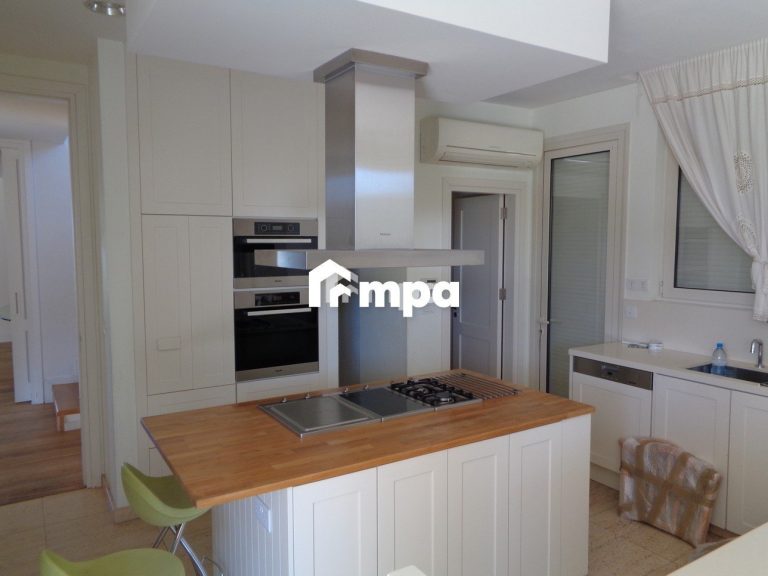 5 Bedroom House for Sale in Dali, Nicosia District