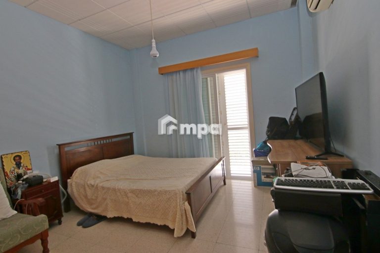 4 Bedroom House for Sale in Agios Dometios, Nicosia District
