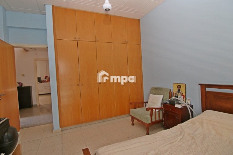4 Bedroom House for Sale in Agios Dometios, Nicosia District