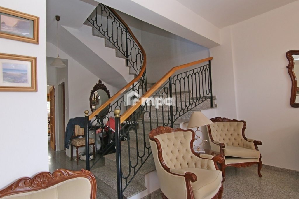 4 Bedroom House for Sale in Agios Dometios, Nicosia District