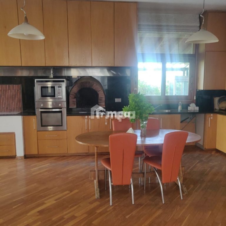 5 Bedroom House for Sale in Strovolos, Nicosia District