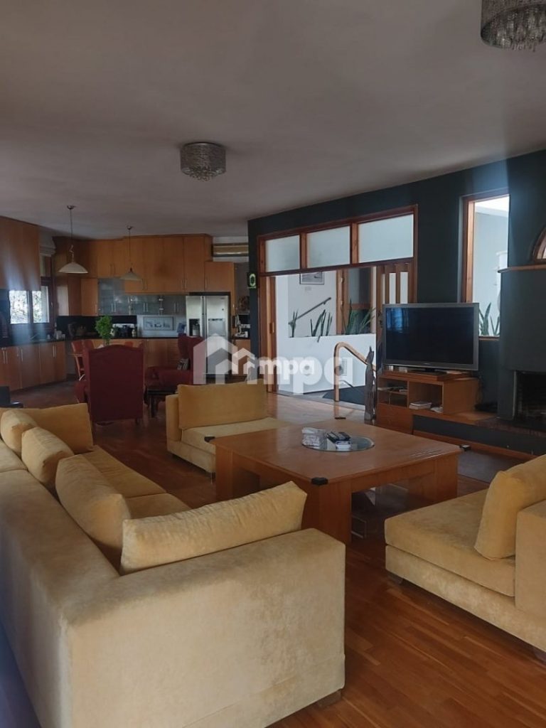 5 Bedroom House for Sale in Strovolos, Nicosia District