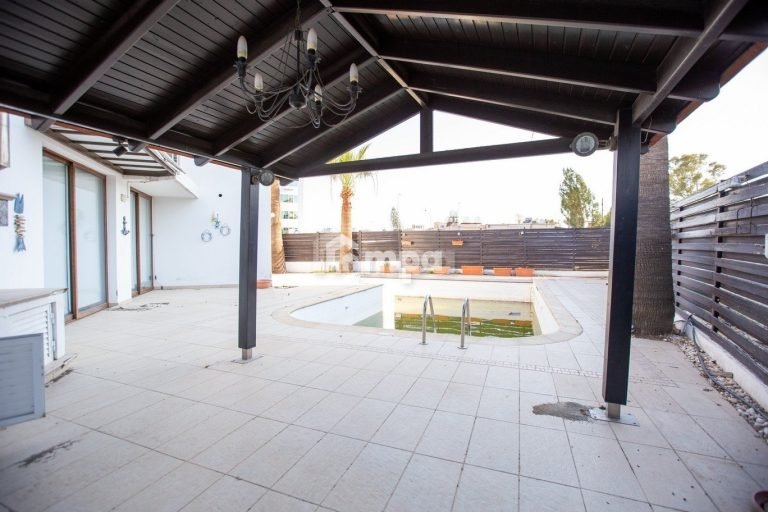 4 Bedroom House for Sale in Aglantzia, Nicosia District