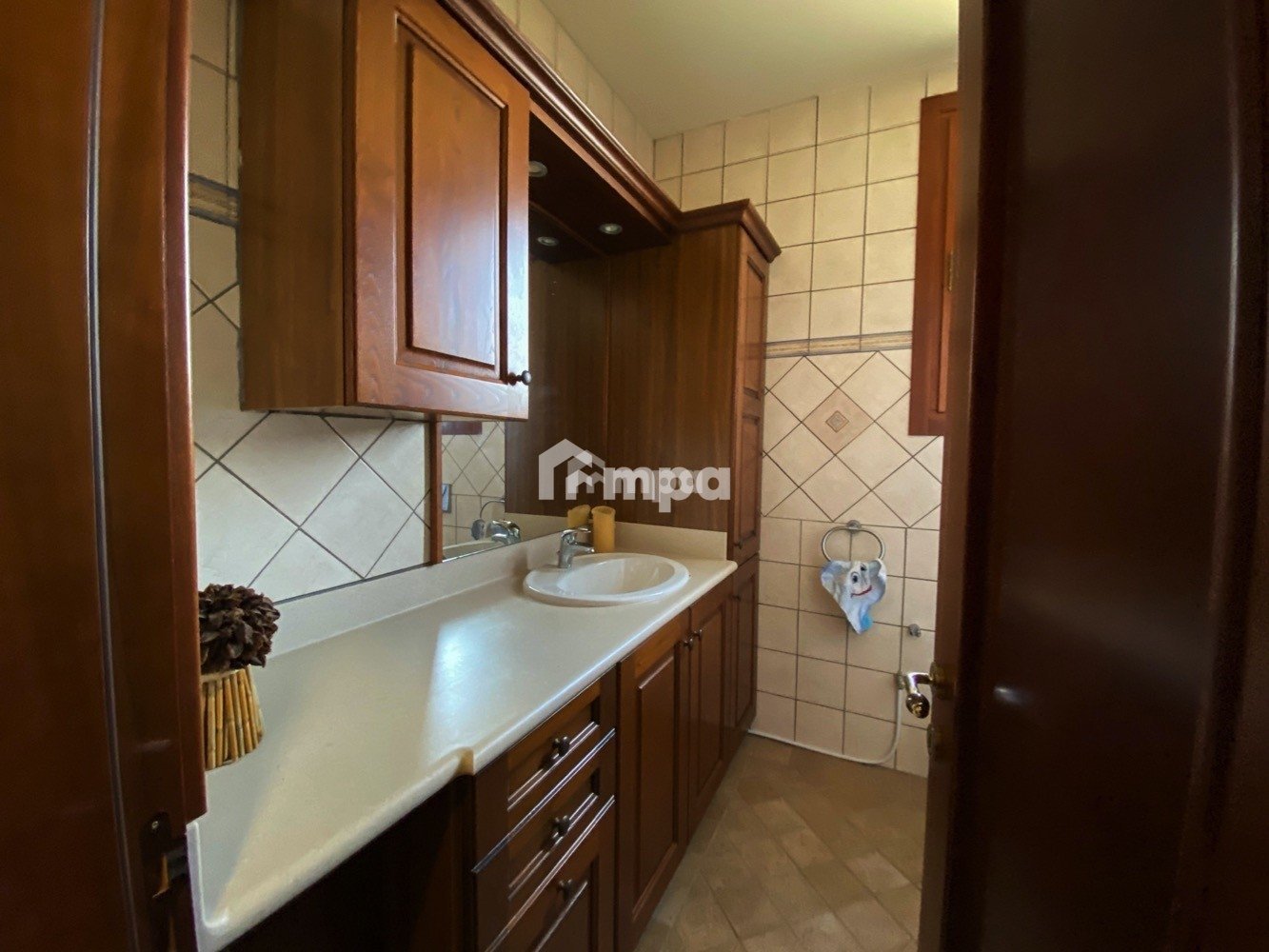 5 Bedroom House for Sale in Latsia, Nicosia District