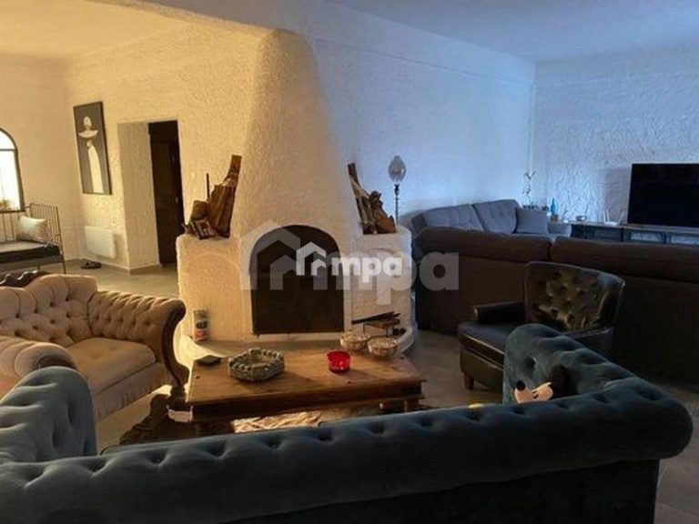 4 Bedroom House for Sale in Strovolos, Nicosia District