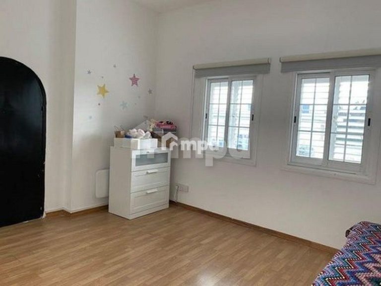 4 Bedroom House for Sale in Strovolos, Nicosia District