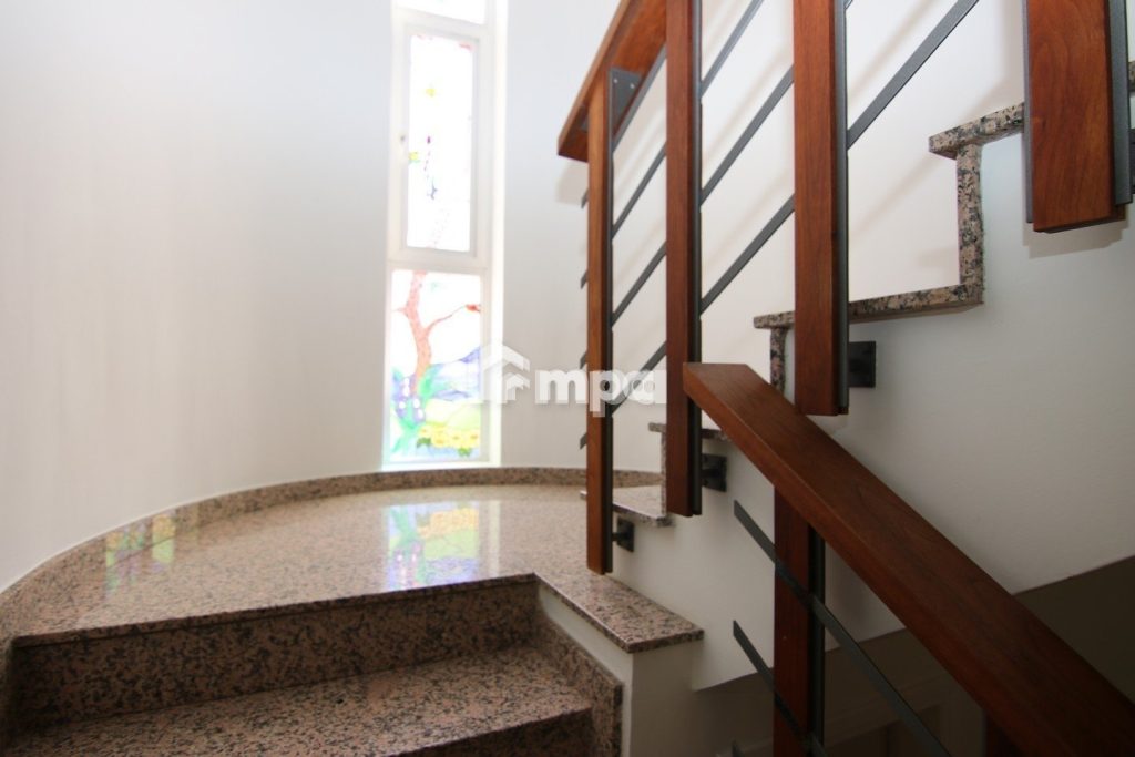 4 Bedroom House for Sale in Latsia, Nicosia District