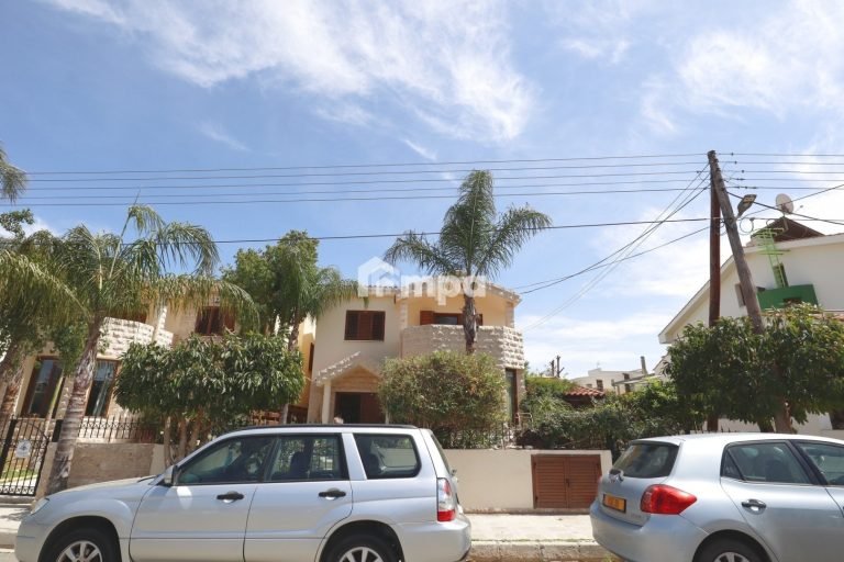 3 Bedroom House for Sale in Lakatamia, Nicosia District