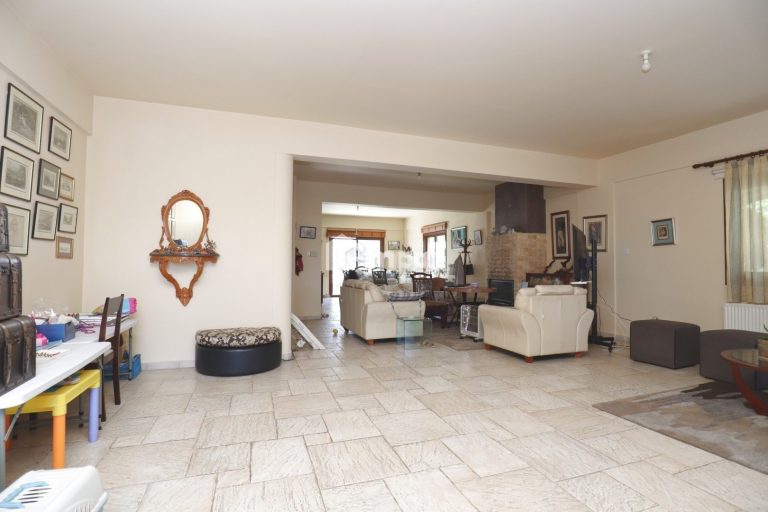 3 Bedroom House for Sale in Lakatamia, Nicosia District