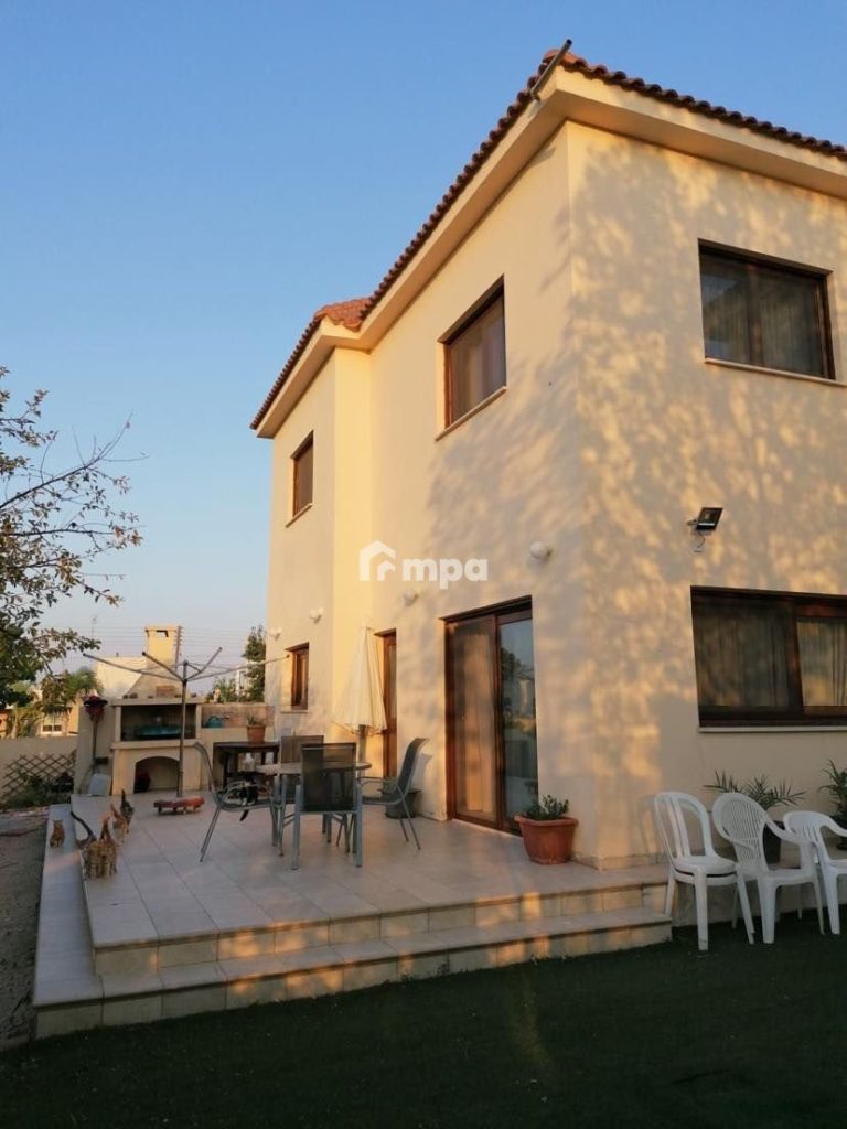 Cheap Houses and Villas for Sale Nicosia up to 600000 euro