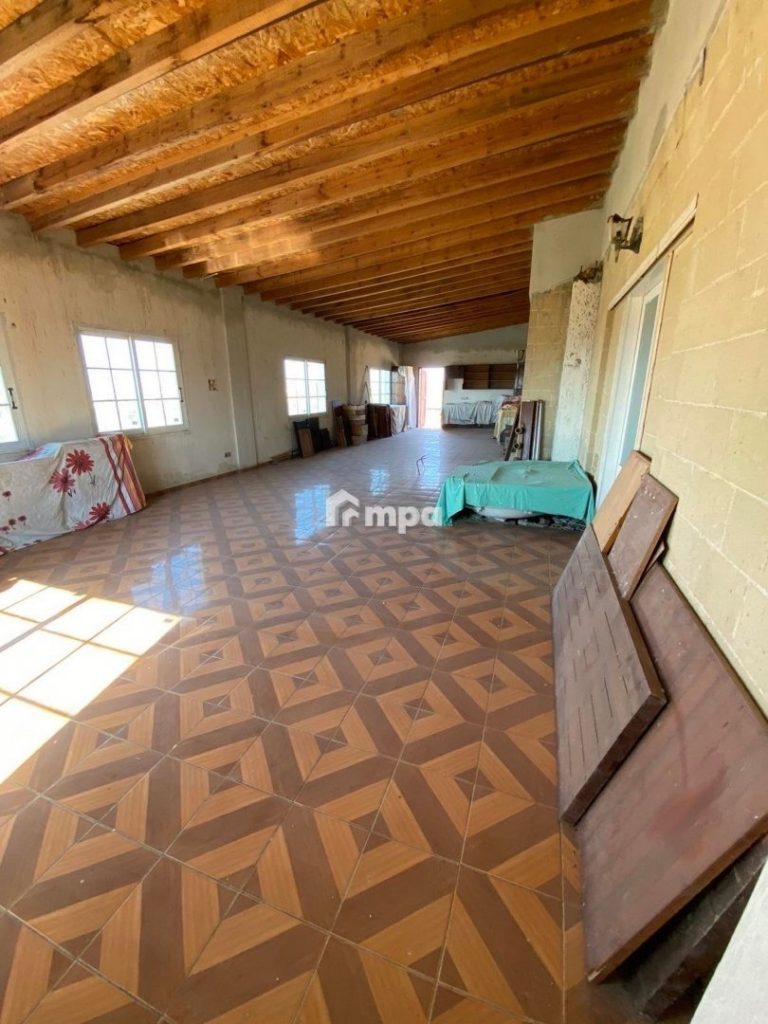 6+ Bedroom House for Sale in Politiko, Nicosia District