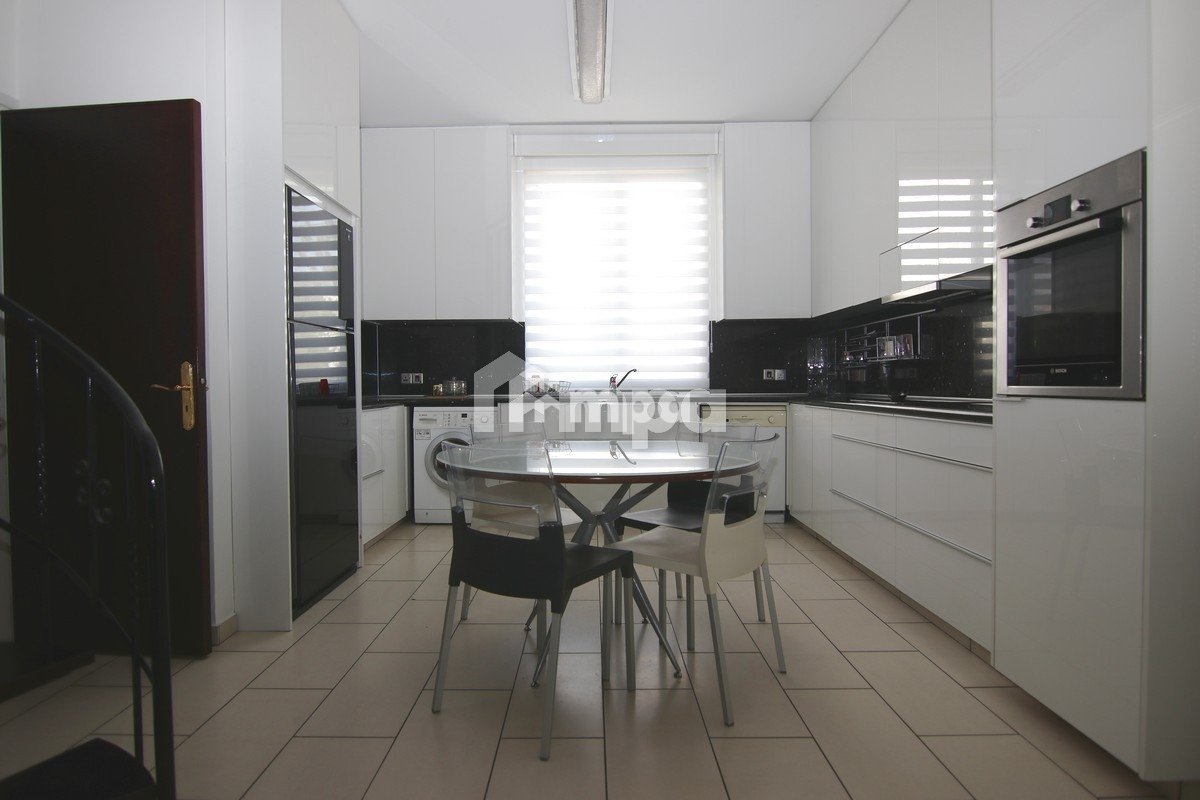 5 Bedroom House for Sale in Engomi, Nicosia District