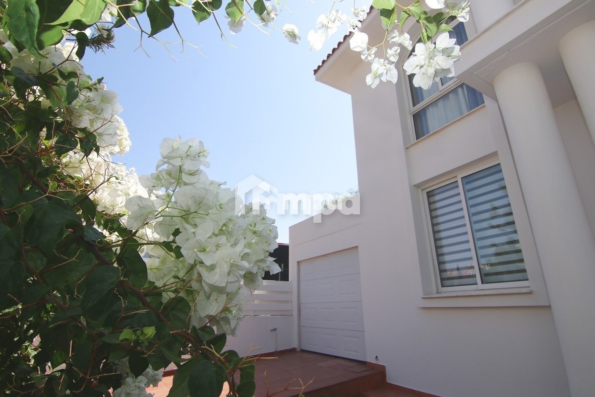 5 Bedroom House for Sale in Engomi, Nicosia District