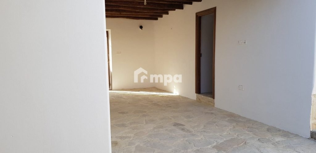 6+ Bedroom House for Sale in Kampia, Nicosia District
