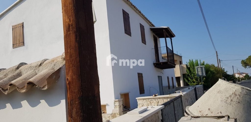 6+ Bedroom House for Sale in Kampia, Nicosia District