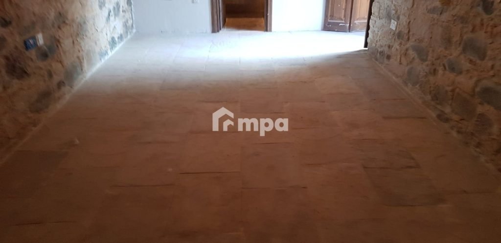 6+ Bedroom House for Sale in Kampia, Nicosia District