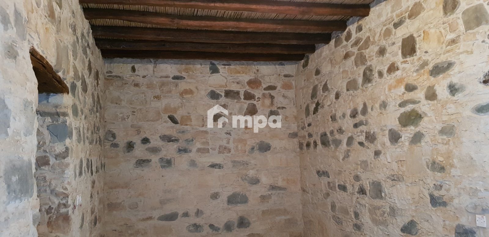 6+ Bedroom House for Sale in Kampia, Nicosia District