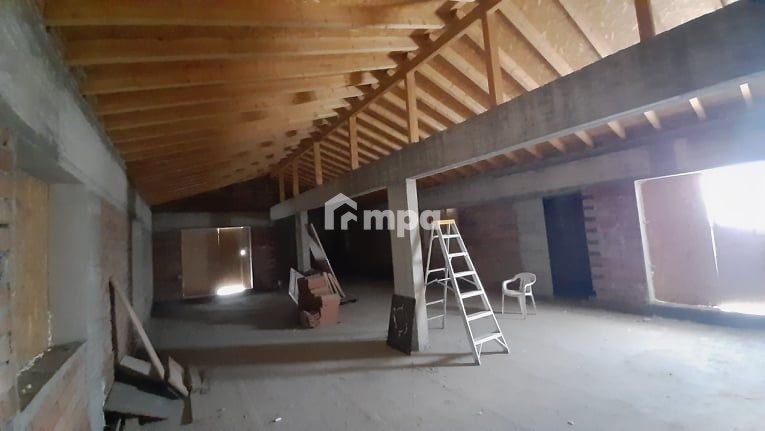 560m² Building for Sale in Latsia, Nicosia District