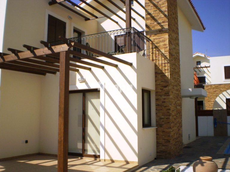 Cheap Houses and Villas for Sale Famagusta up to 500000 euro