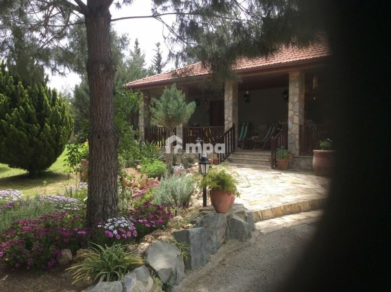 Cheap Houses and Villas for Sale Nicosia up to 800000 euro