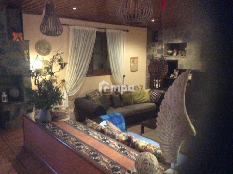 4 Bedroom House for Sale in Klirou, Nicosia District