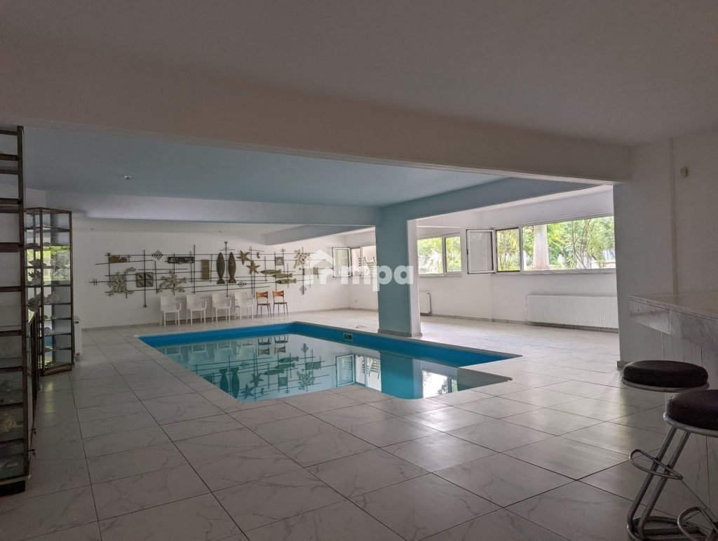 6+ Bedroom House for Sale in Nicosia District