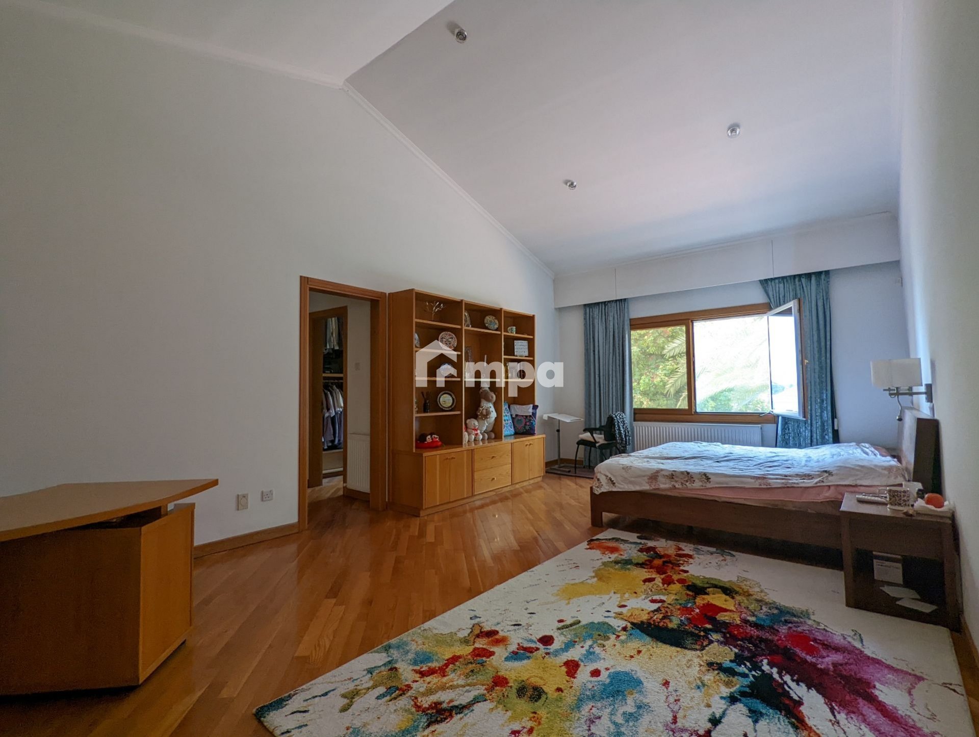 6+ Bedroom House for Sale in Nicosia District