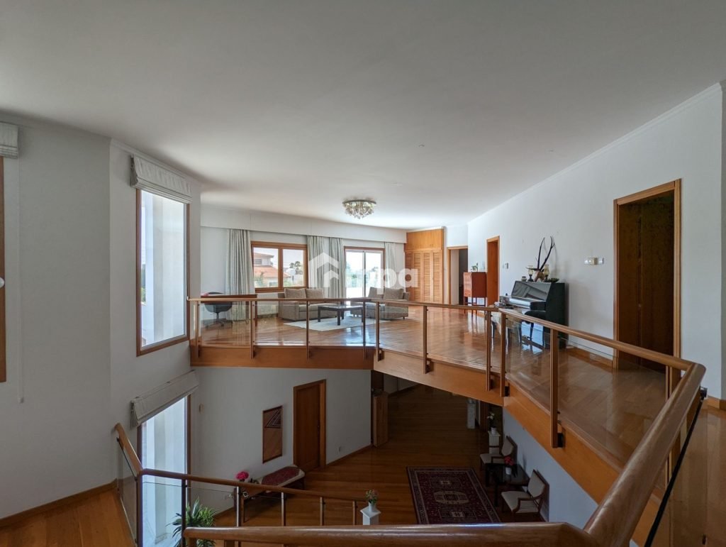 6+ Bedroom House for Sale in Nicosia District