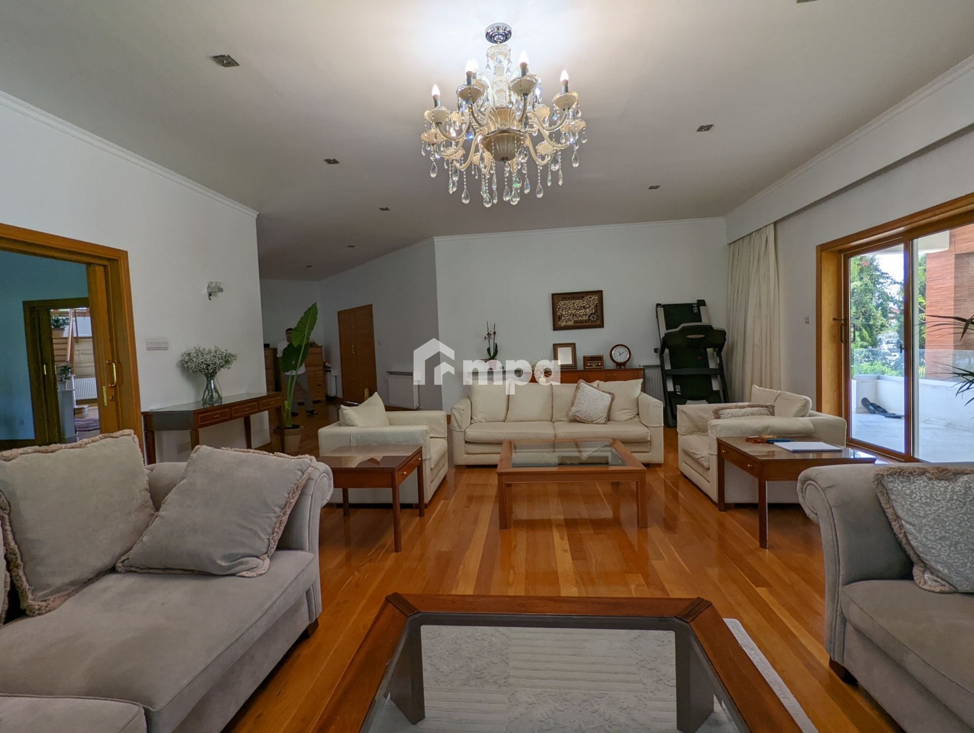6+ Bedroom House for Sale in Nicosia District