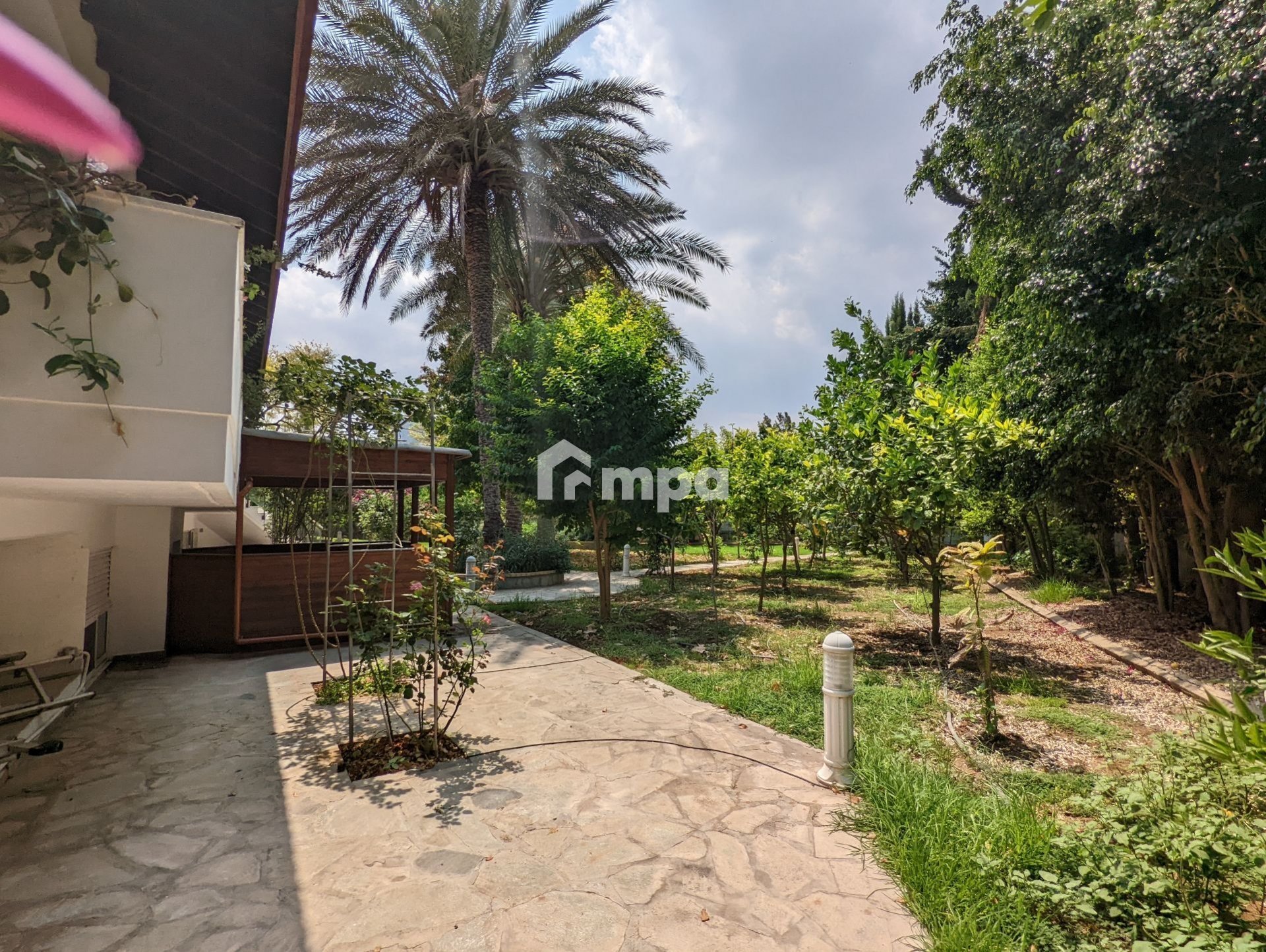 6+ Bedroom House for Sale in Nicosia District