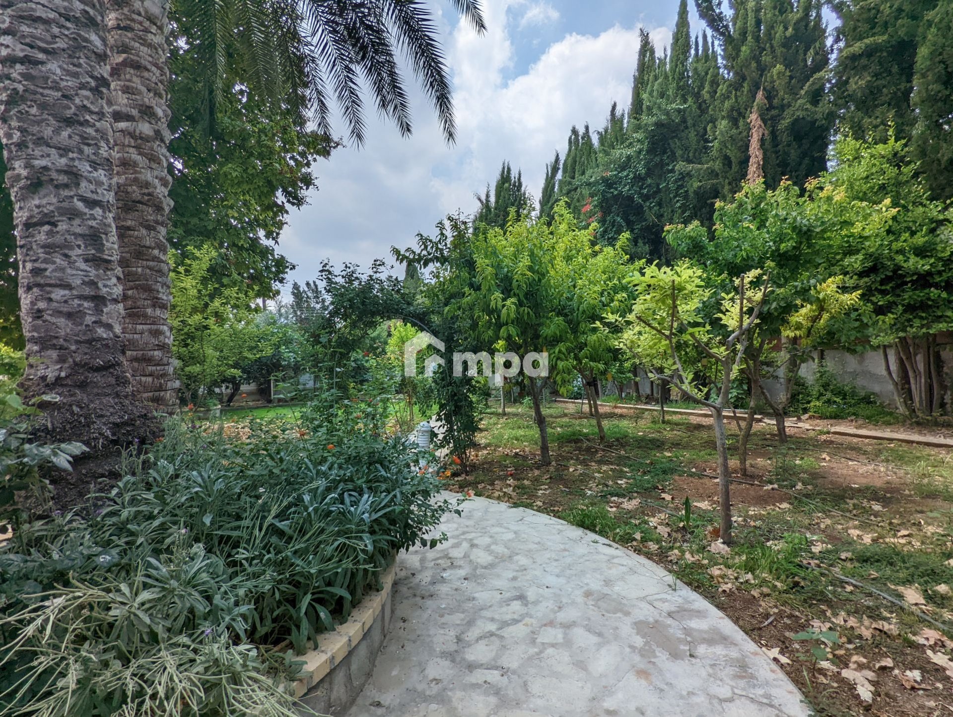 6+ Bedroom House for Sale in Nicosia District
