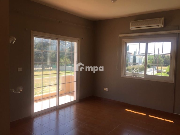 3 Bedroom House for Sale in Latsia, Nicosia District