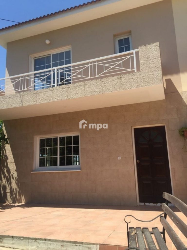 3 Bedroom House for Sale in Latsia, Nicosia District